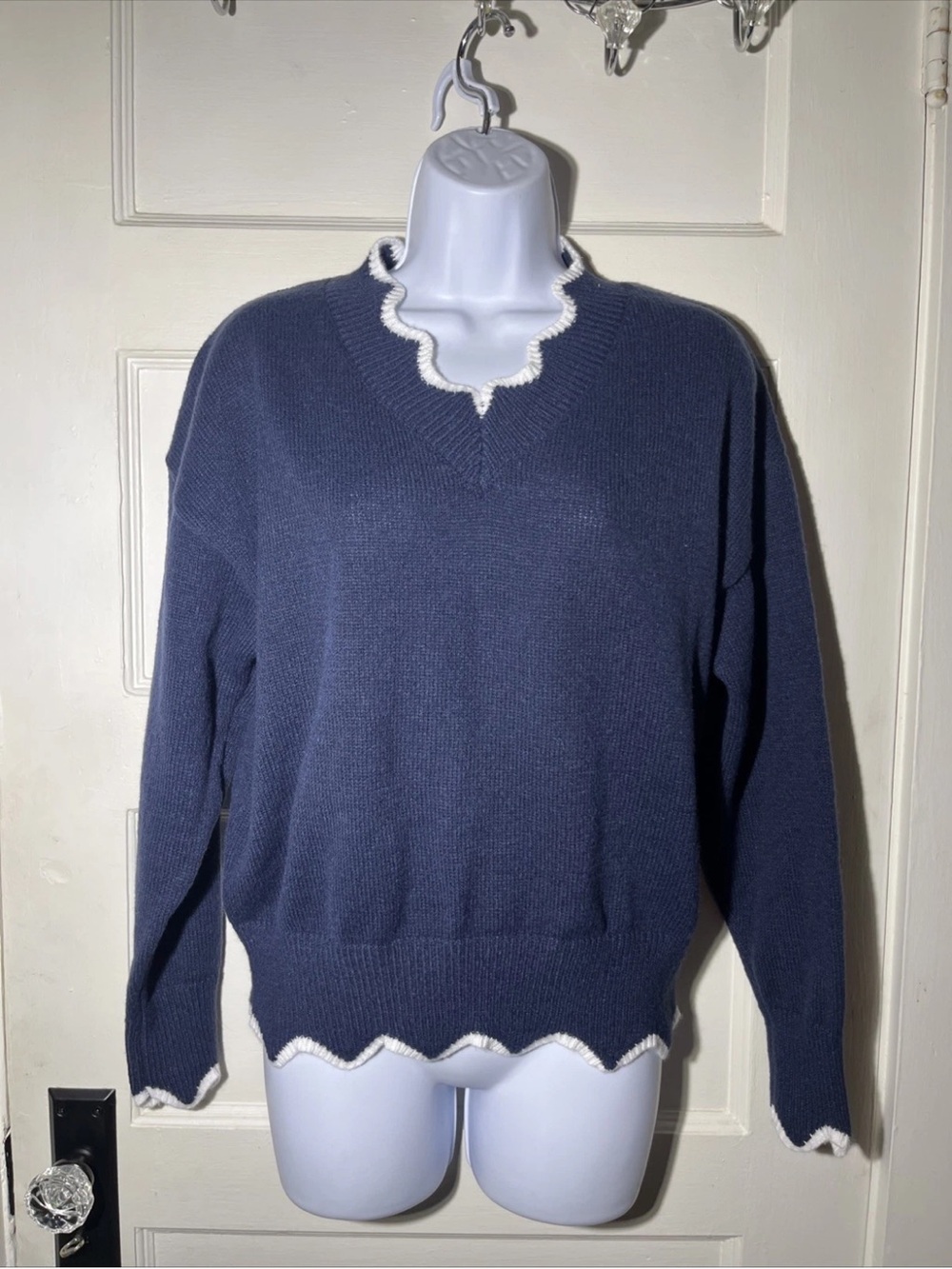 Women’s Sweater Size Small Emery Rose Navy Blue Pullover Knit